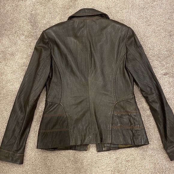 Danier vintage leather jacket. - Picture 2 of 8